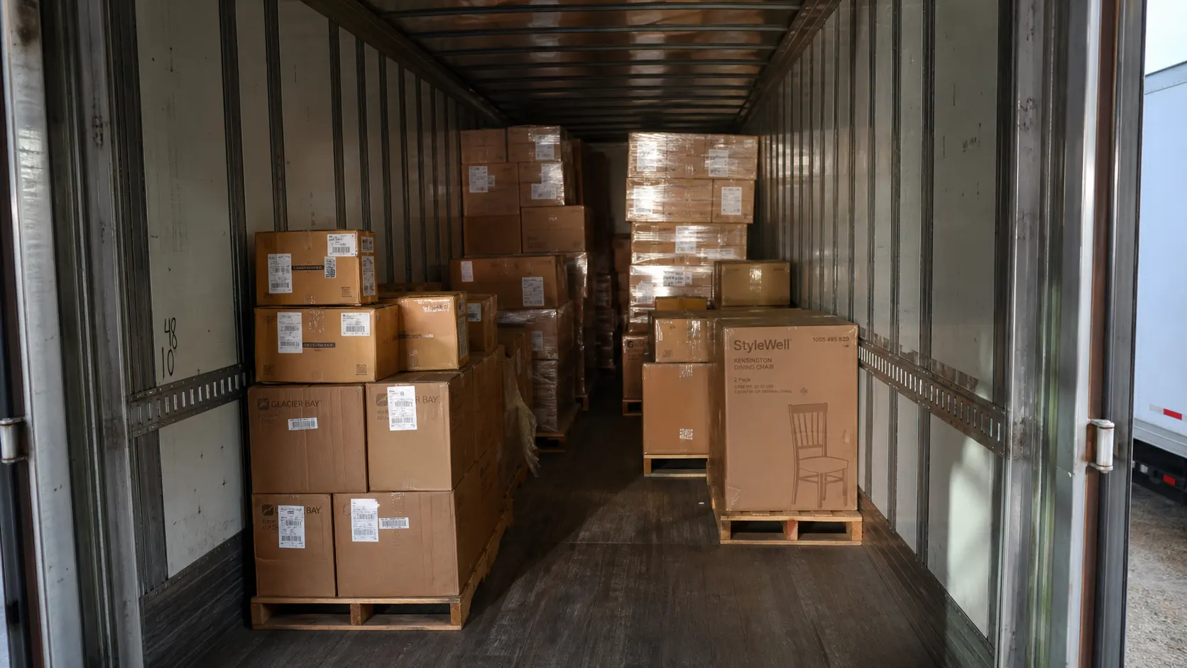 Logistics Mockup